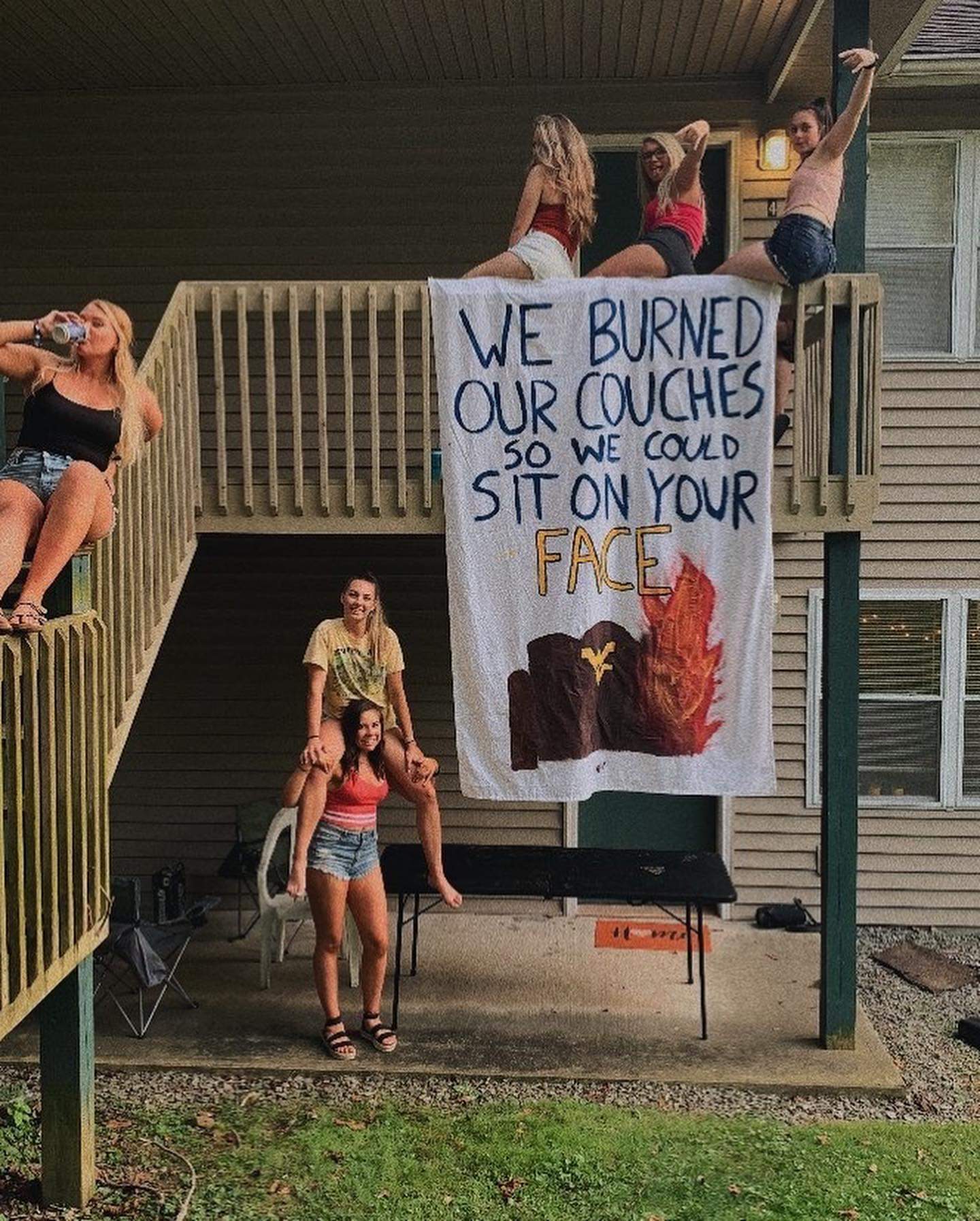 we burned our couches so we could sit on your face - Je Burned Our Couches 50 We Could Sit On Your Fac