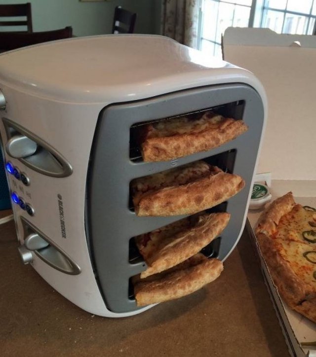 reheat pizza in toaster
