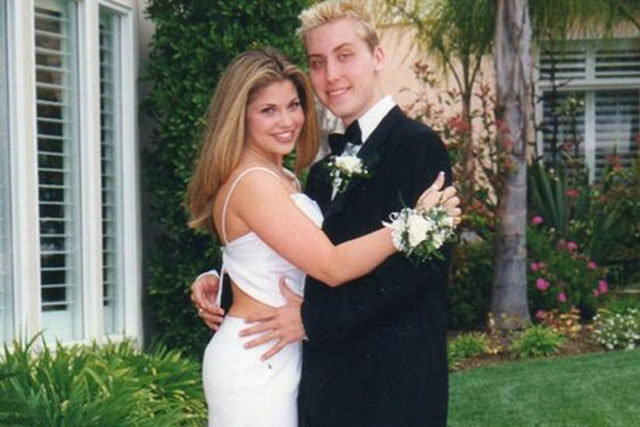 hover hand incels - danielle fishel y lance bass
