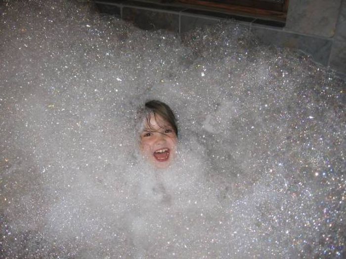 40 Perfect Examples of Why You Should Never Leave A Child By Themselves
