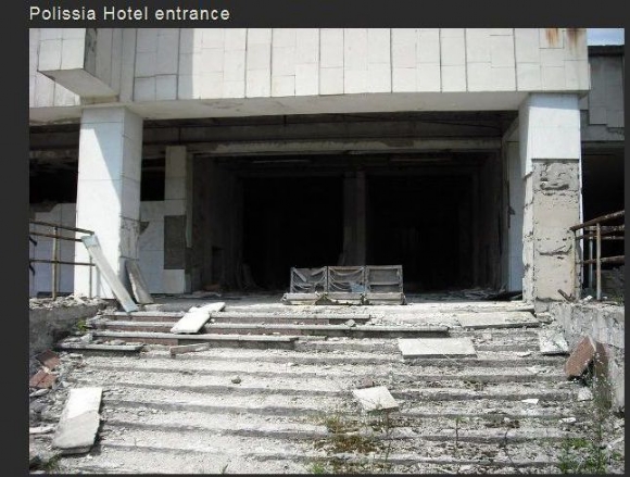 Chernobyl pic of facade - Polissia Hotel entrance