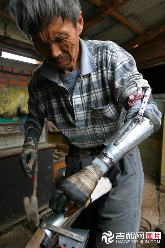 DIY Bionic Arms