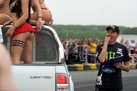 Guys Getting Busted 2