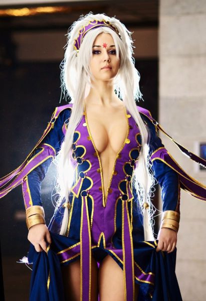 40 Ladies Doing Cosplay Right