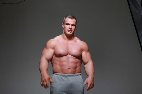 Owner of the biggest biceps in Russia