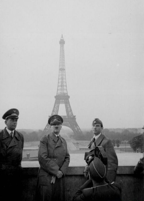 Hitler and officers in Paris