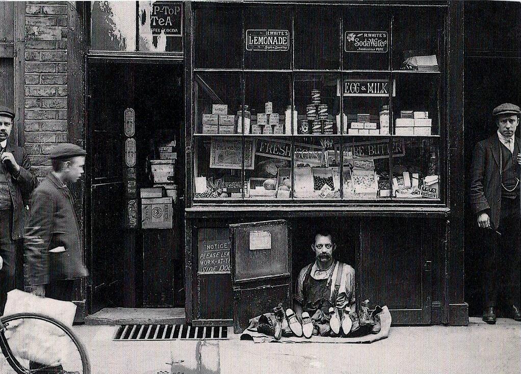 The smallest shop in London  a shoe salesman with a 1.2 square meter shoe store, 1900