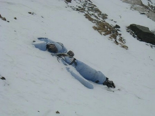 Dead Bodies On Everest