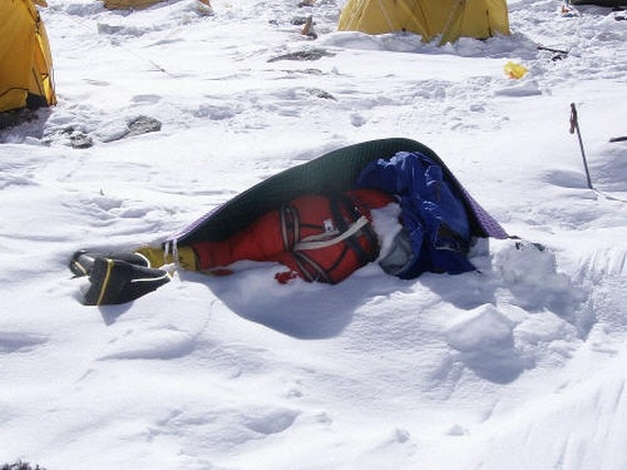 Bodies of those who died at Advanced Base Camp are also left lying where they succumbed to the cold.