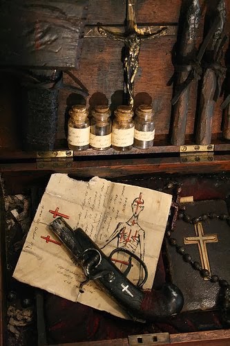 19th century vampire hunting kits