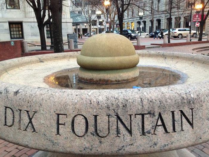 memorial - Dix Fountain
