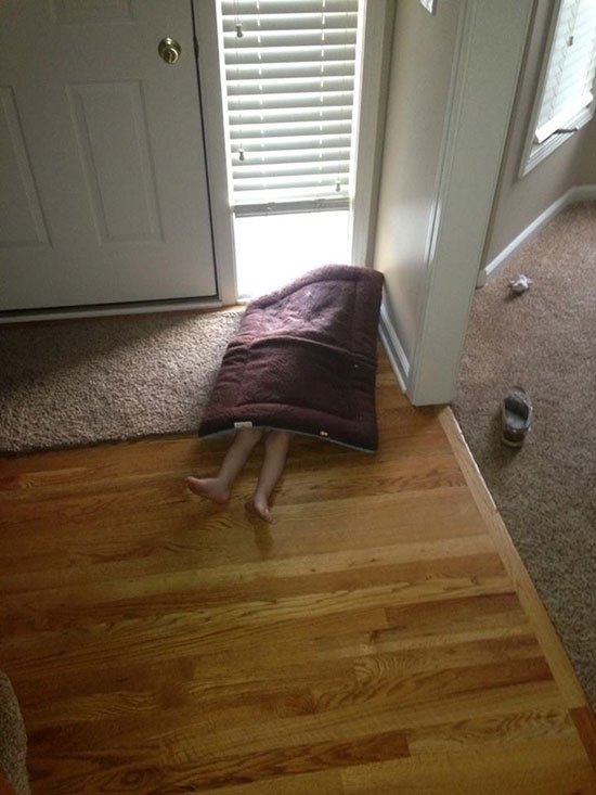 These Kids Suck At Hide And Seek