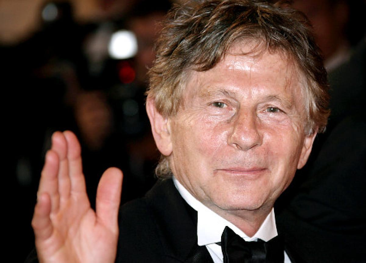 Back in 1978, famed director, Roman Polanski, was charged with unlawful sexual intercourse with a minor after he allegedly drugged a teenage girl and had sex with her following a photo shoot in actor Jack Nicholsons home. Polanski served 42 days behind bars for his crime, but after his release he got word that a California judge was planning to send him back to the slammer. Instead of accepting his fate, this convicted celebrity sex offender fled to France.