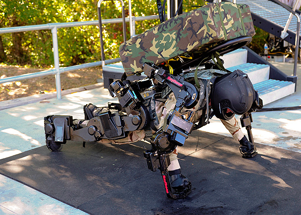 Raytheon XOS 2  second generation exoskeleton prototype for US Army