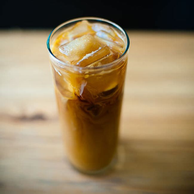 Iced coffee is more expensive because it uses more resources.From plastic cups to napkins to double brewing re-brewing coffee a second time to make it stronger, the resources needed for iced coffee are more numerous and expensive! than hot coffee is. All of that adds up, and it causes establishments to charge more for their iced drinks than their hot-beverage counterparts.