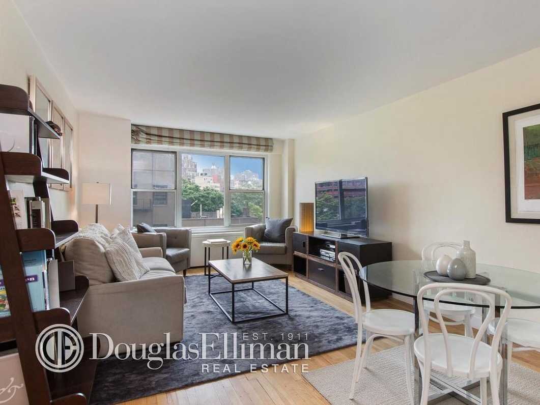 In New York, 995,000 buys a one-bedroom, 640-square-foot apartment in the West Village. The building has a private rooftop terrace, 24-hour doorman, fitness room, and laundry room.