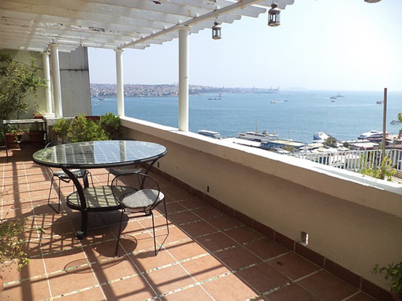 In Istanbul, 1.2 million gets a waterfront apartment with three bedrooms and a large terrace overlooking the Black Sea.
