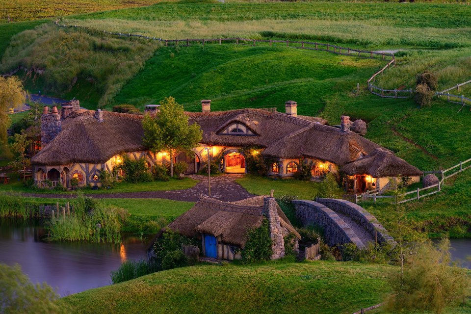 The Green Dragon in Hobbiton. A real and operating pub