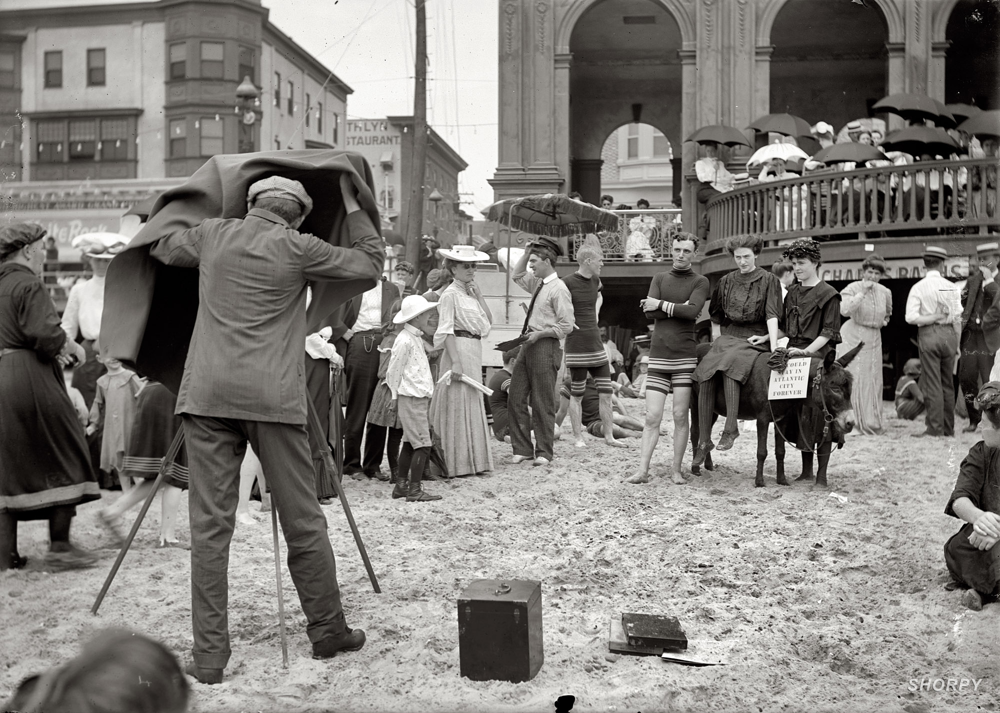 Kodak moment, Atlantic City, 1912
