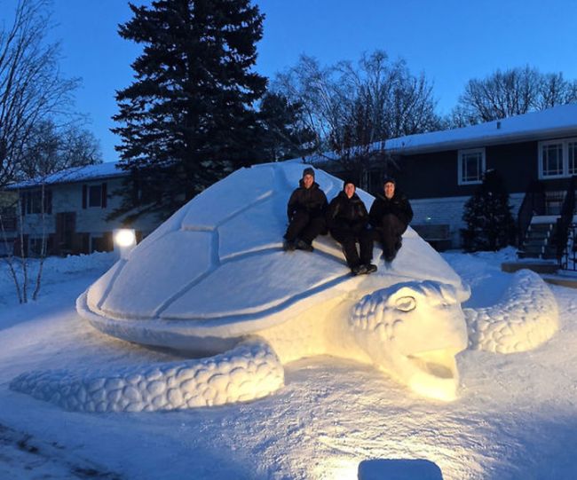 Awesome Snow Sculpture