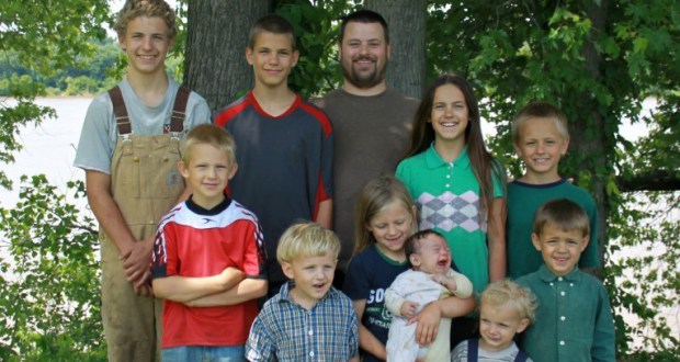 A self described "free range" family from Kentucky lost custody of their children in early 2015 when the father threatened a woman with a gun after he tried to steal water from her well. The family lives in a in a makeshift tent without running water, amid heaps of trash, and they prescribe to the "unschooling” method of allowing children to learn through practical life lessons. The father's oldest son released a statement to the press saying that he "fears for [his] sibling's safety."