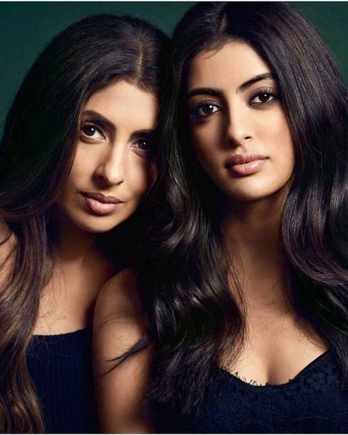 Moms and daughters that look like sisters