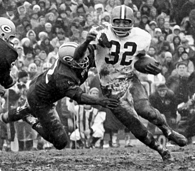 Jim Brown rushed for 5 touchdowns on Nov 1st 1959.