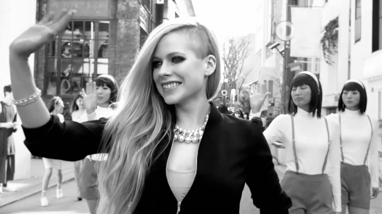 Ms Avril and quotes about her new video.