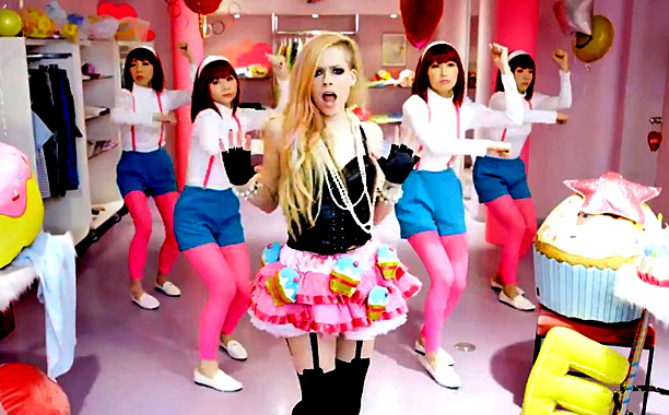WGN Morning News : AVRIL LAVIGNES NEW HELLO KITTY MUSIC VIDEO COULD BE THE WORST EVER
