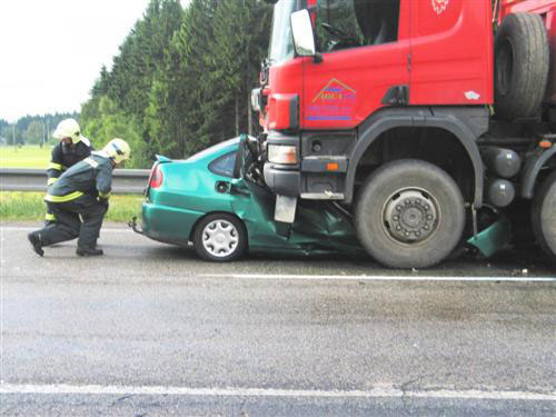 car truck accident