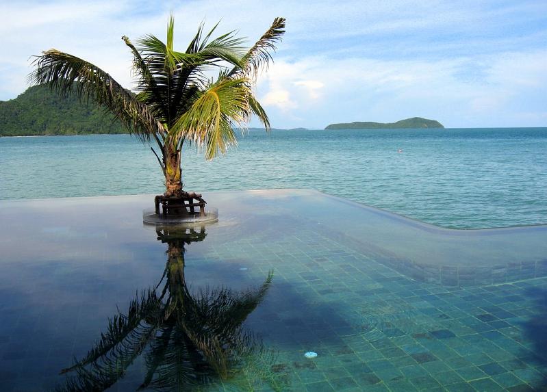 The Best Infinity Pools in the World