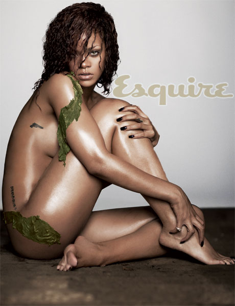 Rihanna is stripped to the end !!