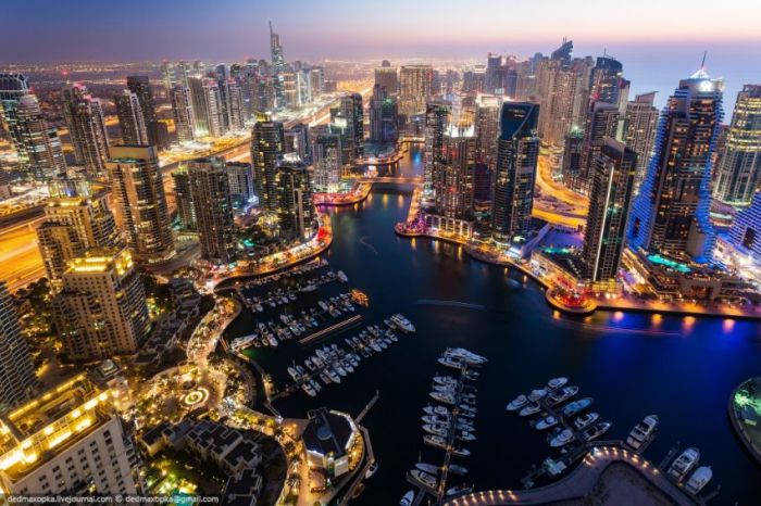 The Roofs of Dubai