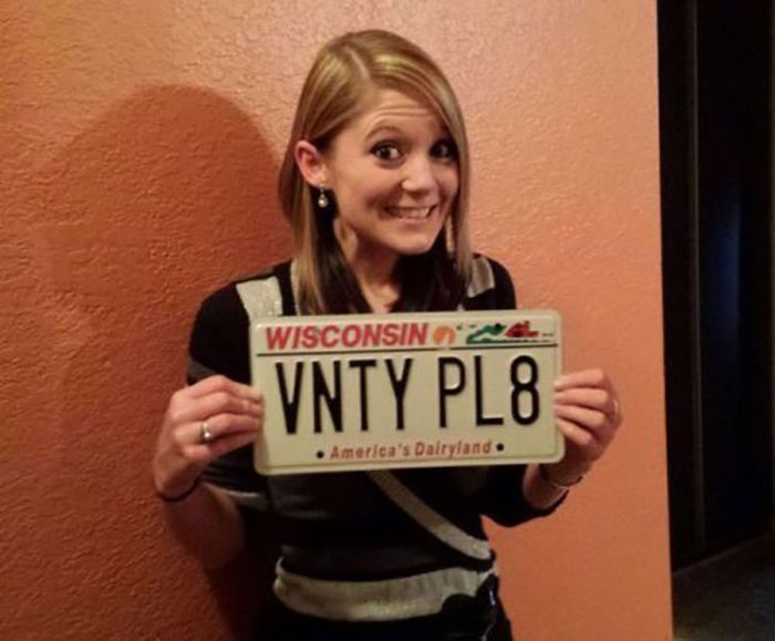 wisconsin license plate - Wisconsin Vnty PL83 America's Dalryland.