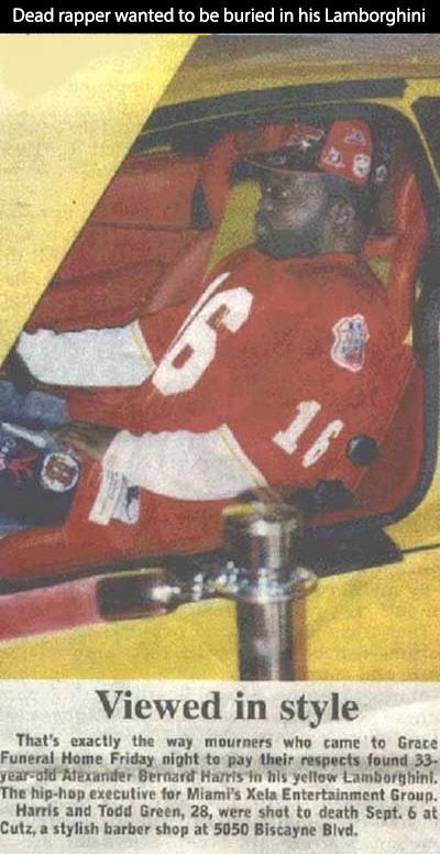 Odd photos made at the funerals