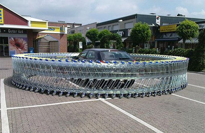 Create an infinite loop of shopping carts around their car