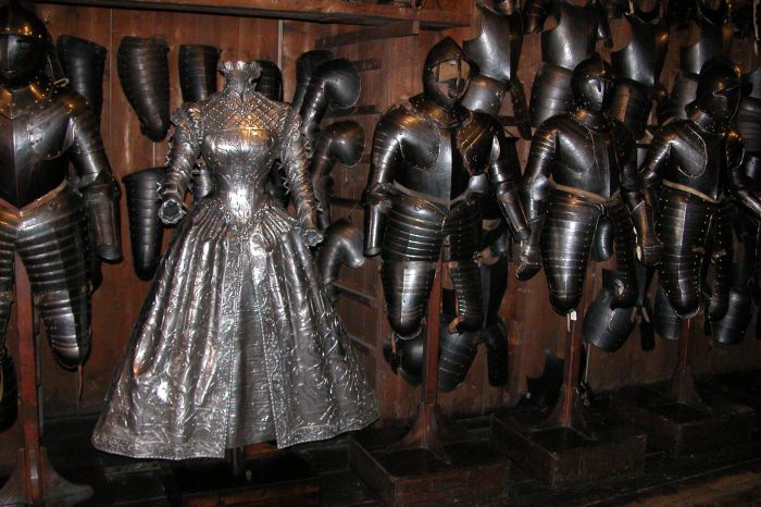 Armored womans dress from Austria c. 1600