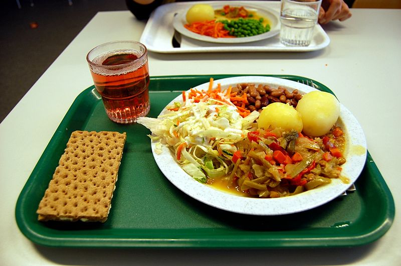 Country: Sweden. Contents: Potatoes, cabbage, beans, cracker, Lingon Berry juice