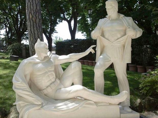 22 Weird Statues That Actually Exist