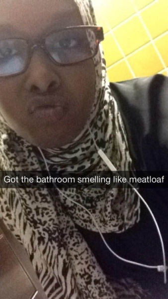 snapchat got the bathroom smelling like meatloaf - Got the bathroom smelling meatloaf