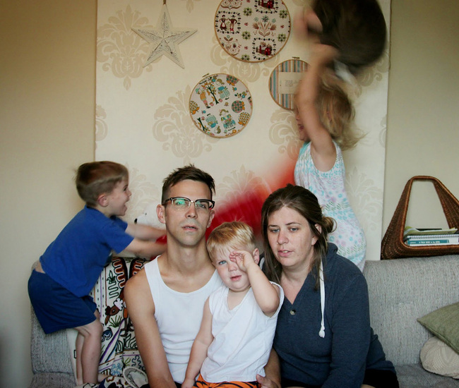 25 Family Photos That Show The Honest Side of Being a Family