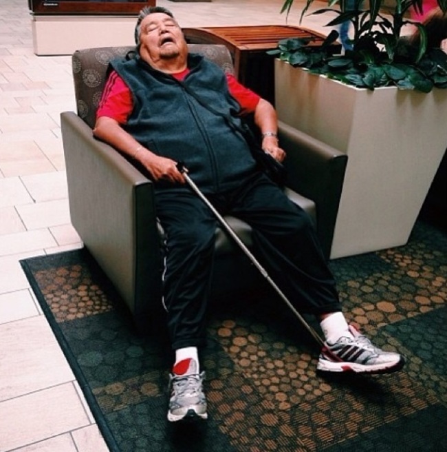 24 Miserable Men Who Absolutely Did Not Want To Go To The Mall