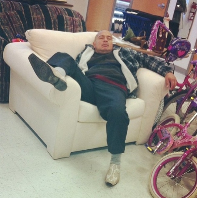 24 Miserable Men Who Absolutely Did Not Want To Go To The Mall