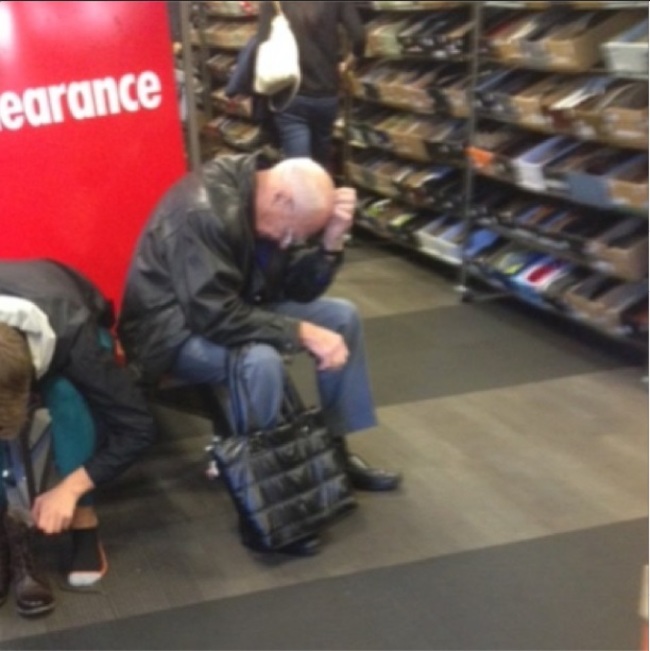 men in malls footwear - learance