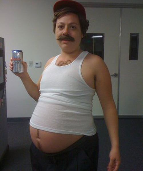 funny pregnant halloween costumes