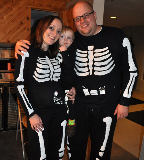 diy pregnant skeleton costume