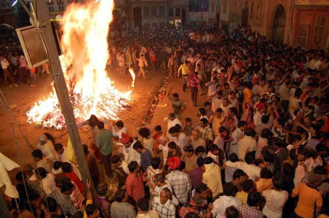 It Begins with the Holika Bonfire the Night before, Which Is Celebrated with Singing and Dancing