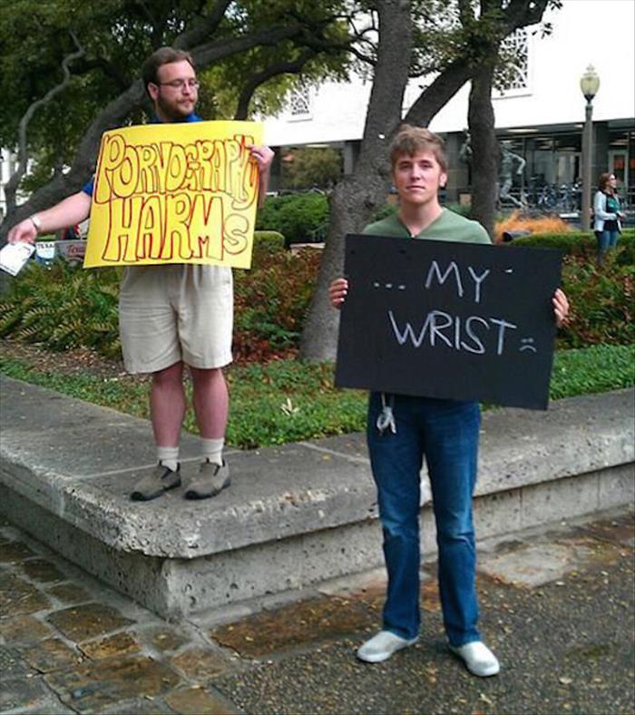 24 Of The Funniest Protest Signs You’ll See All Day