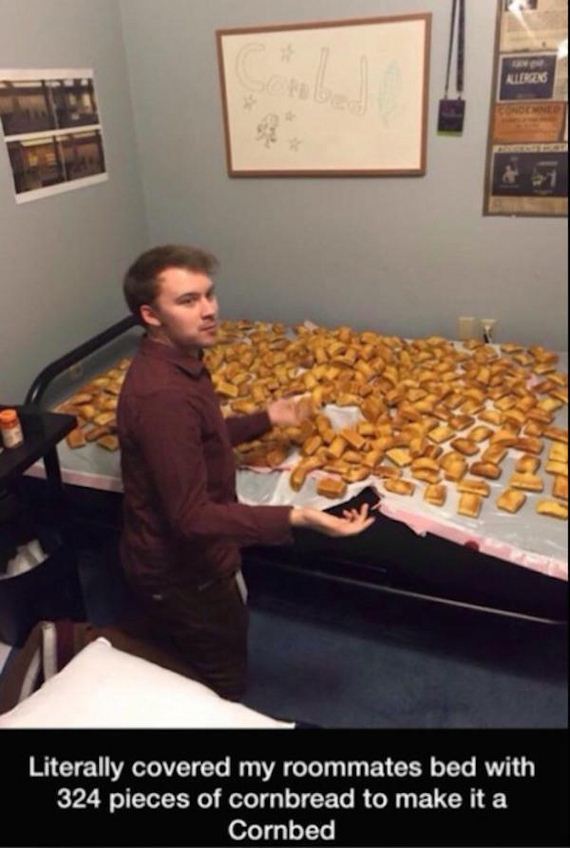 corn bed - Uliczno Literally covered my roommates bed with 324 pieces of cornbread to make it a Cornbed