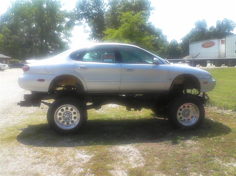 15 Lift Kits That Were TOTALLY Necessary